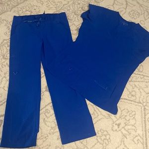 Med Couture Scrub blue set.